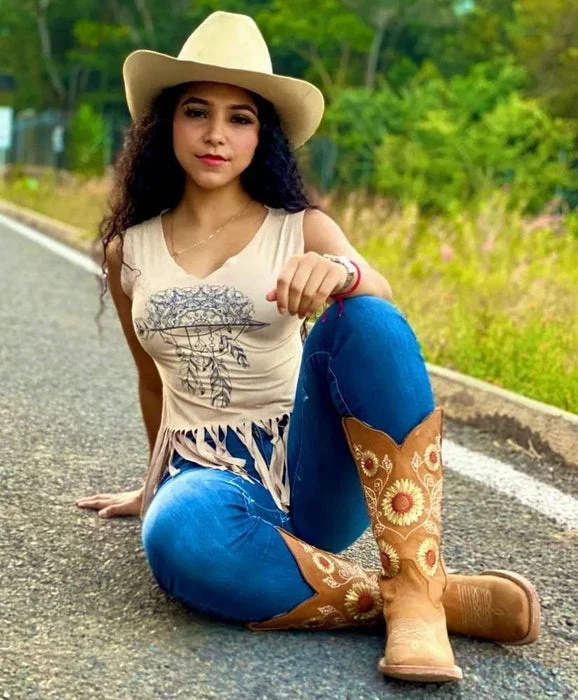 Botas de Cuero con Girasoles para Mujer en Horma Rodeo - Image 10