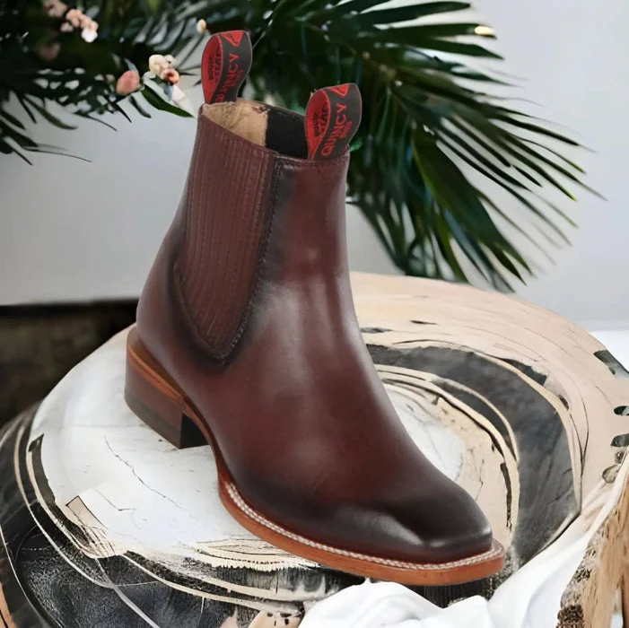 Botines Charros Quincy con Punta Cuadrada Color Vino - Image 10