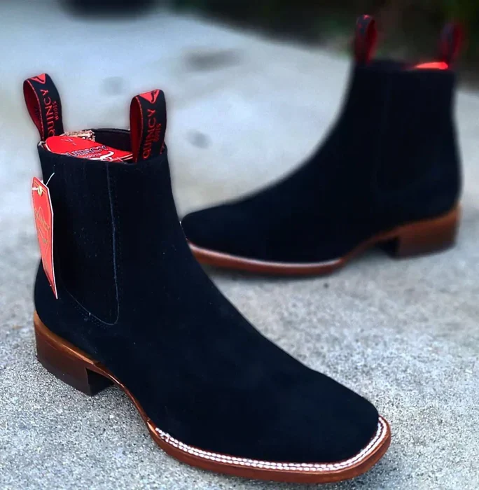 Botines Charros Quincy de Gamuza con Punta Cuadrada Negro - Image 8