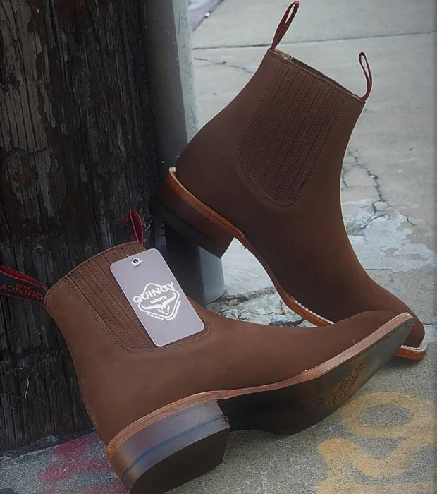 Botines Charros Quincy de Gamuza con Punta Cuadrada Cafe - Image 7