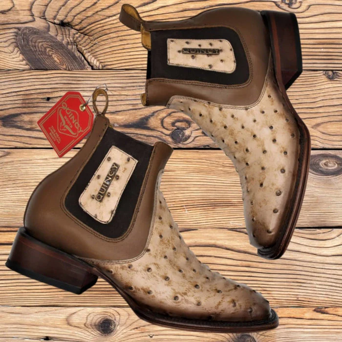 Botin de Avestruz Grabado con Punta Cuadrada - Image 3