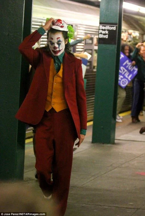 Joker Red Suit - Image 10