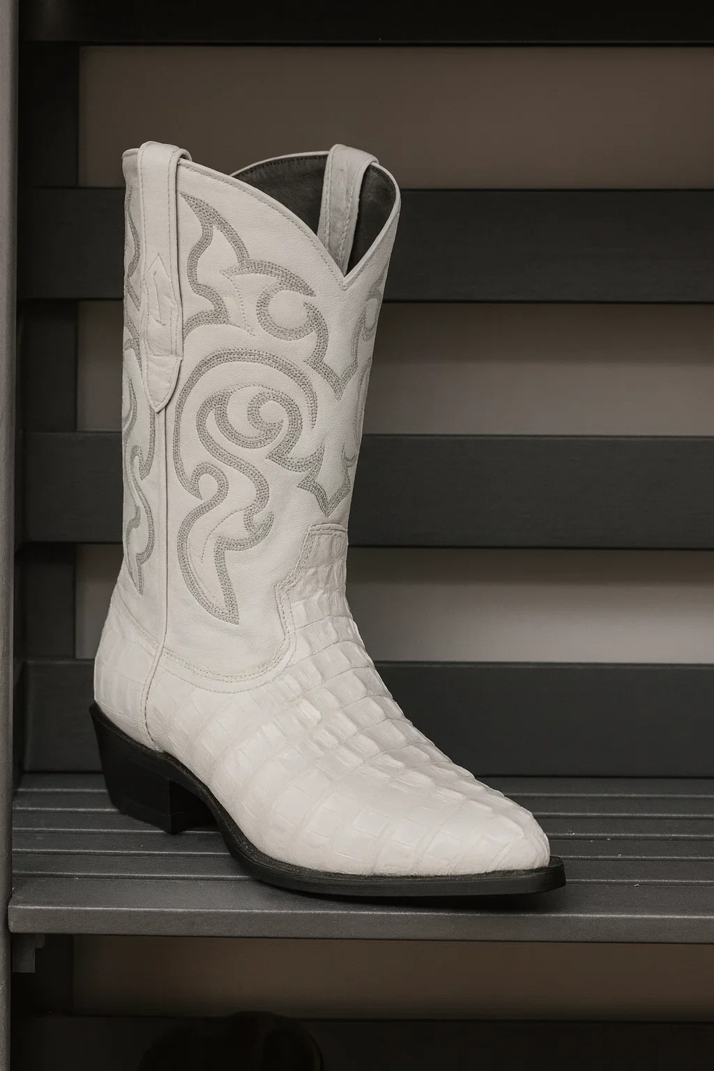 Los Altos Men’s Dress Cowboy Boot – White Crocodile - Image 2