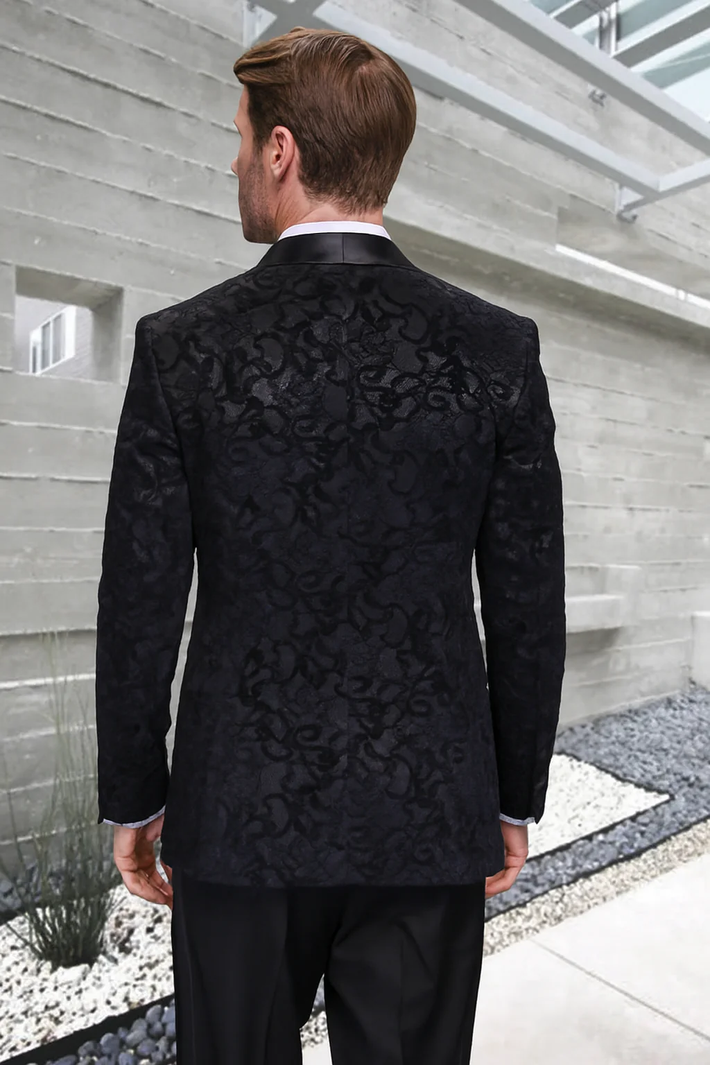 Men's Black Paisley Velvet Smoking Jacket Tuxedo with Vested Double Breasted Prom & Wedding Suit - Image 5