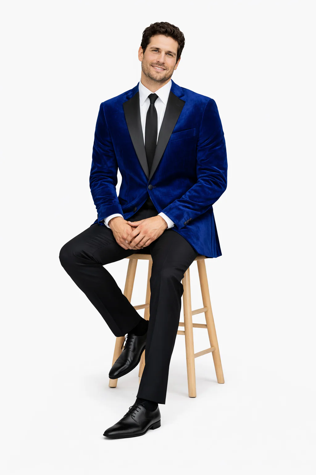 Mens Modern Notch Velvet Tuxedo in Navy - Image 5