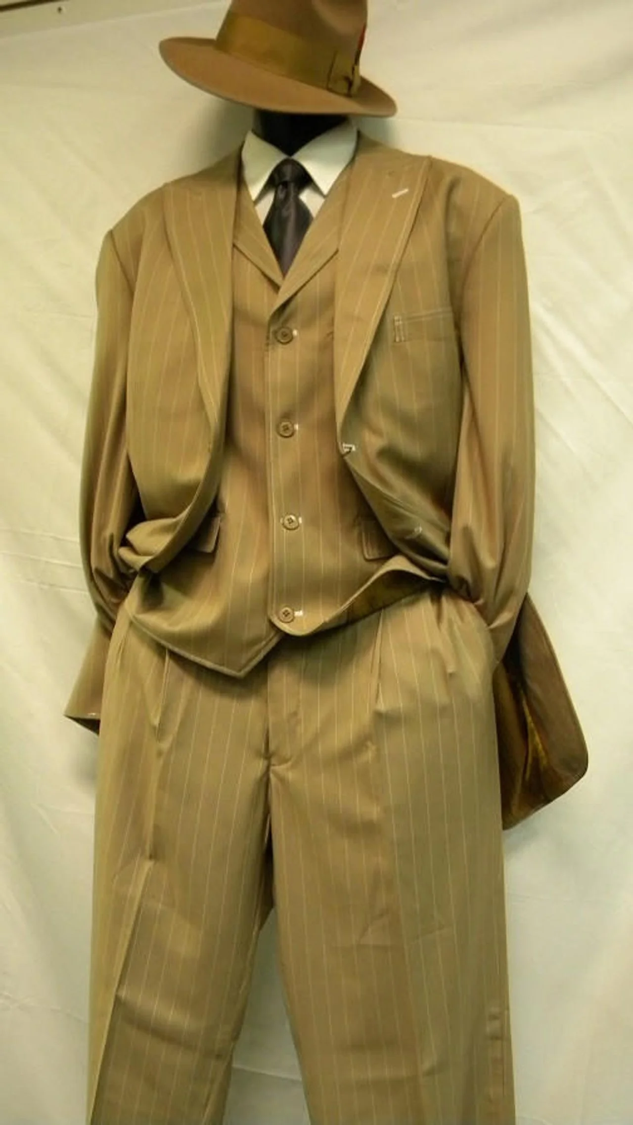 Mens Tan Pinstripe Zoot Suit – 1920s Gangster Vintage 3-Piece Suit with Wide-Leg Pants - Image 9