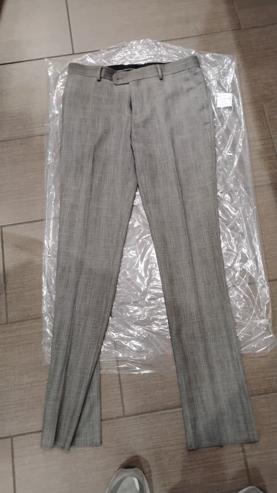 Vitali Brand Men’s Grey Textured Patterned 3 Piece Suit – Modern Fit Checkered Sharkskin with Blazer, Vest & Trousers, Business Wedding - Image 17