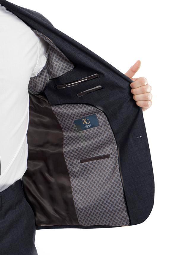 Arezzo Collection - 100% Wool Suit Modern Fit Italian Style 2 Piece in Navy - Image 3